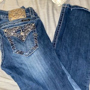 Super cute Miss Me jeans! 👖